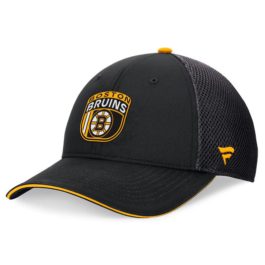 Casquette de camionneur sur scène du repêchage 2023 de la LNH des Bruins de Boston